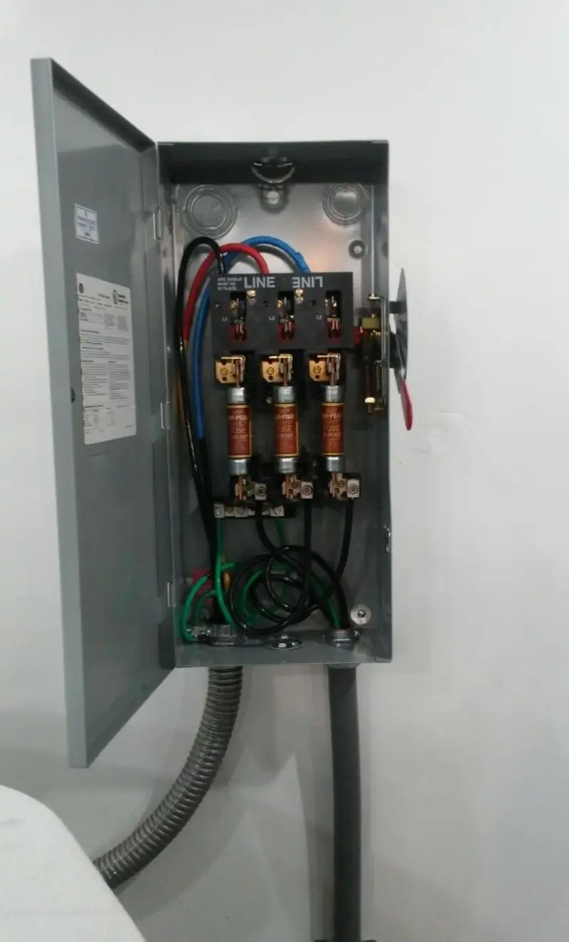 Three-phase disconnect switch installed for Electrical Wiring & Rewiring in Tempe